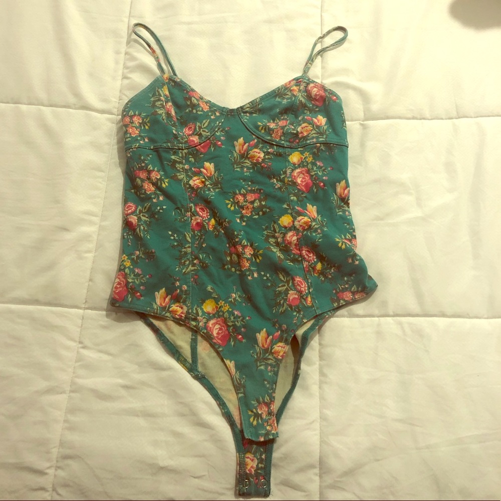 FLORAL BODYSUIT